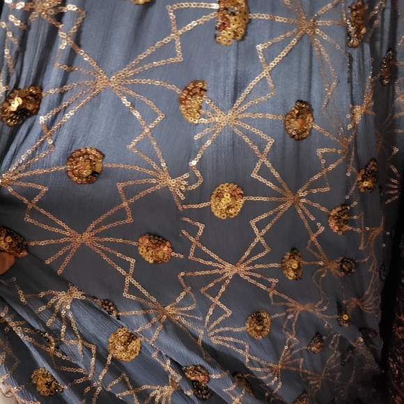 Indian lehnga - Picture 6 of 6